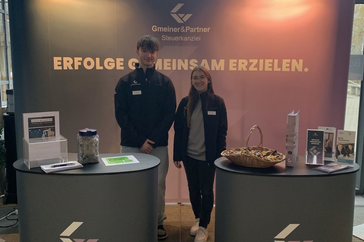 Präsenz auf  Ausbildungsmesse start! in Renchen